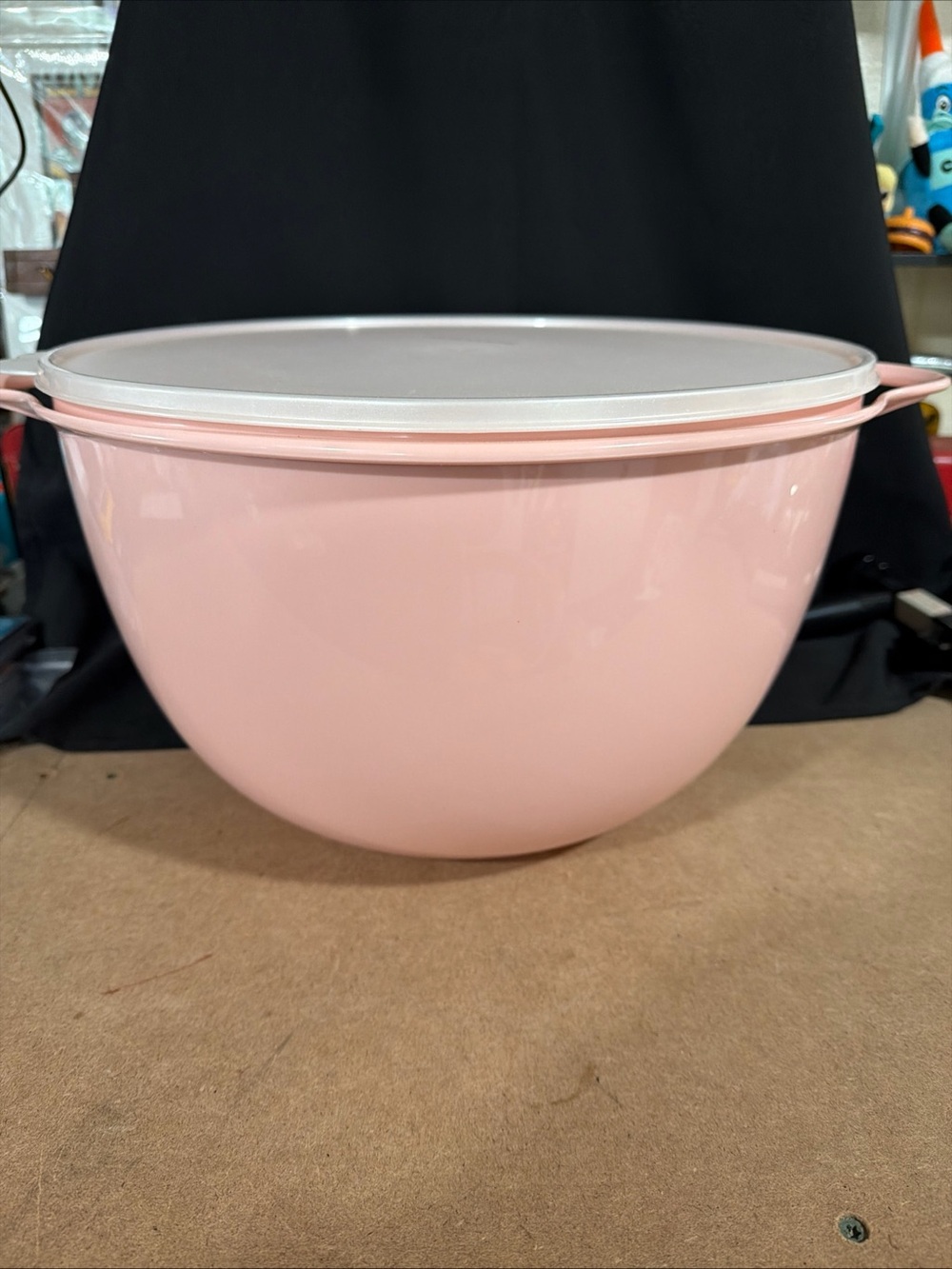 Tupperware Pink Bowl With Lid 14L 59C 7819B-1